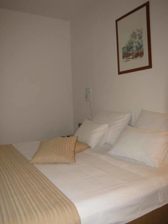Apartment Alice Pula Exterior foto